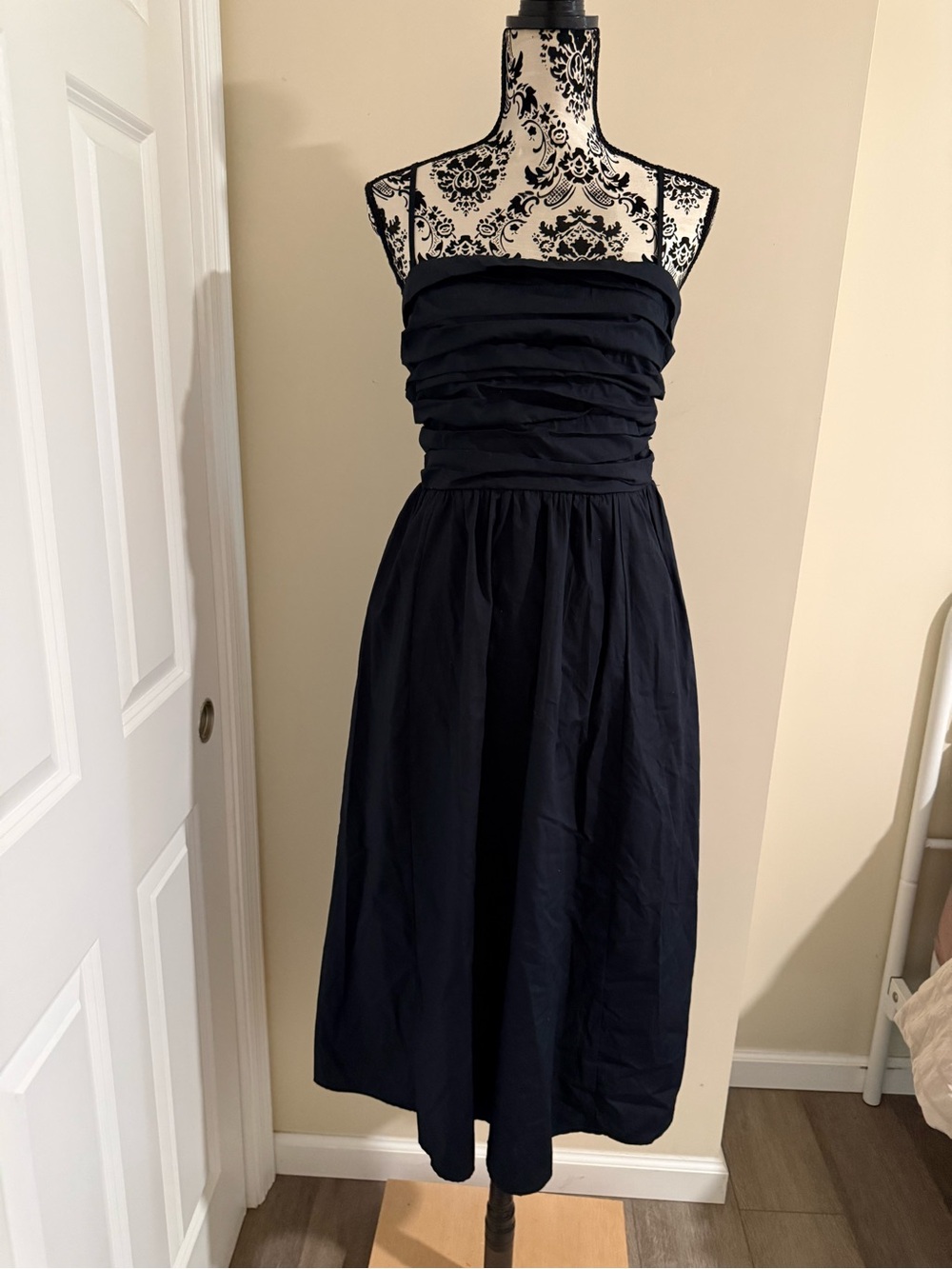 Abercrombie & Fitch Black Dress
